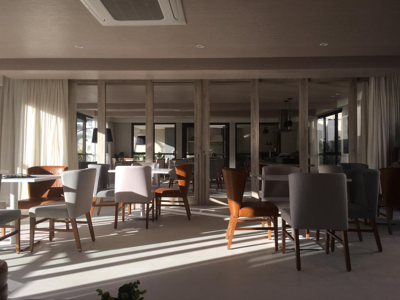 Abfcaecb F305 4056 828a 8220f2e4b4dd